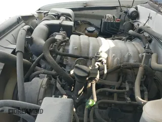 2003 Toyota Tundra SR5 с VIN 5TBRT34153S355422, выставлен на аукционе IAAI как лот 42673879 с пробегом 393 090 миль миль и . История ставок и продаж доступна на DreamBid. Изображение 13.