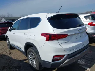 2019 Hyundai Santa Fe SE with VIN 5NMS23AD3KH070603, listed as a IAAI auction lot 41760416 with 62,676 mi miles. Bid and sale history available at carsss.com. Image 3.
