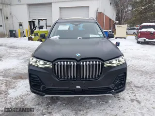 2021 BMW X7 xDrive40i with VIN 5UXCW2C04M9G14524, listed as a IAAI auction lot 41440163 with 49,046 mi miles. Bid and sale history available at carsss.com. Image 13.