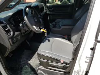 2022 Ram 2500 Tradesman with VIN 3C6UR4CJ7NG356300, listed as a Copart auction lot 57221305 with 33,230 mi miles and Salvage title. Bid and sale history available at DreamBid. Image 7.