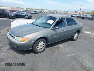 1998 Ford Escort SE с VIN 1FAFP13P0WW211988, выставлен на аукционе IAAI как лот 42414467 с пробегом 108 035 миль миль и . История ставок и продаж доступна на DreamBid. Изображение 2.
