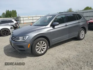 2018 Volkswagen Tiguan S z VIN 3VV0B7AXXJM120788, wystawiony jako Copart lot #52648355 z przebiegiem 56 167 mil mil oraz Szkoda całkowita • Salvage title. Historia ofert i sprzedaży dostępna na DreamBid. Obrazek 1.