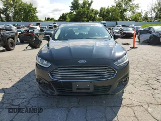 2016 Ford Fusion S with VIN 3FA6P0G75GR246230, listed as a Copart auction lot 61491445 with 87,605 mi miles and Salvage title. Bid and sale history available at DreamBid. Image 5.
