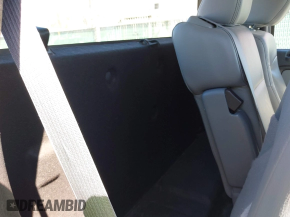 2014 Ford F-150 XL with VIN 1FTMF1CM1EKE41667, listed as a IAAI auction lot 41847599 with 31,671 mi miles and . Bid and sale history available at DreamBid. Image 8.
