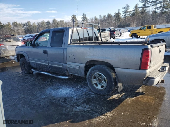 2006 Chevrolet Silverado 1500 LT2 with VIN 1GCEK19B16Z208239, listed as a Copart auction lot 42904305 with 130,263 mi miles and Salvage Title. Bid and sale history available at carsss.com. Image 2.