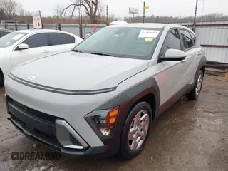 2025 Hyundai Kona SE with VIN KM8HA3AB3SU216580, listed as a IAAI auction lot 41461692 with 1,687 mi miles. Bid and sale history available at carsss.com. Image 2.