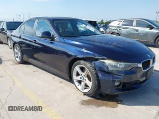 2013 BMW 3 Series 328i z VIN WBA3C1C57DK104350, wystawiony jako IAAI lot #42315162 z przebiegiem 120 666 mil mil oraz . Historia ofert i sprzedaży dostępna na DreamBid. Obrazek 1.