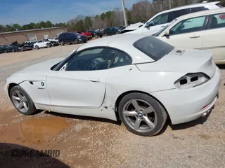 2011 BMW Z4 sDrive30i with VIN WBALM5C55BE380154, listed as a IAAI auction lot 41815724 with 118,062 mi miles. Bid and sale history available at carsss.com. Image 15.
