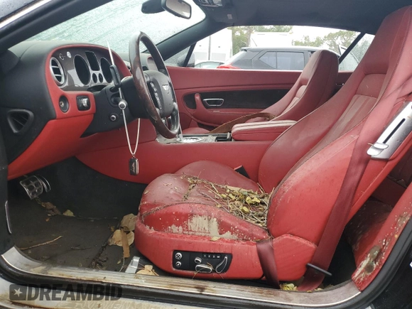 2007 Bentley Continental GT z VIN SCBDR33W57C049313, wystawiony jako Copart lot #79719314 z przebiegiem Nie podano mil oraz Szkody całkowita. Historia ofert i sprzedaży dostępna na DreamBid. Obrazek 7.