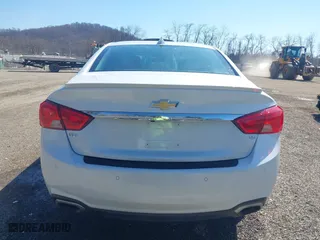 2015 Chevrolet Impala LTZ with VIN 1G1165S37FU131864, listed as a IAAI auction lot 41897287 with 81,307 mi miles. Bid and sale history available at carsss.com. Image 17.