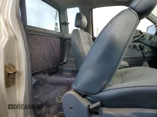 1988 Nissan Hardbody z VIN 1N6ND16S7JC395431, wystawiony jako Copart lot #86765244 z przebiegiem 99 134 mil mil oraz Tytuł czysty. Historia ofert i sprzedaży dostępna na DreamBid. Obrazek 10.