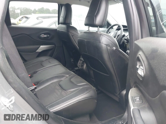 2022 Jeep Cherokee X с VIN 1C4PJMCX0ND555770, выставлен на аукционе IAAI как лот 42107885 с пробегом 42 302 миль миль и . История ставок и продаж доступна на DreamBid. Изображение 8.