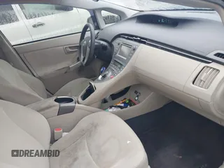 2015 Toyota Prius Four with VIN JTDKN3DU1F1996520, listed as a IAAI auction lot 41564249 with 194,433 mi miles and . Bid and sale history available at DreamBid. Image 5.