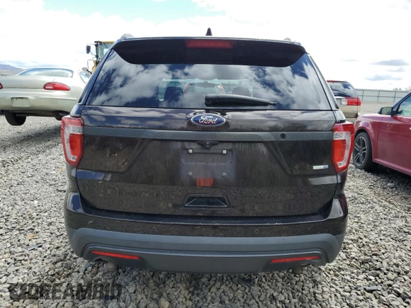 2017 Ford Police Interceptor Utility z VIN 1FM5K8AR1HGC86676, wystawiony jako Copart lot #56984885 z przebiegiem 88 933 mil mil oraz Tytuł czysty. Historia ofert i sprzedaży dostępna na DreamBid. Obrazek 6.