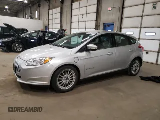 2014 Ford Focus Electric z VIN 1FADP3R4XEL330308, wystawiony jako Copart lot #54394165 z przebiegiem 82 423 mil mil oraz Tytuł czysty. Historia ofert i sprzedaży dostępna na DreamBid. Obrazek 1.