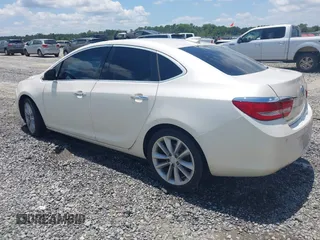 2015 Buick Verano Group z VIN 1G4PS5SK5F4174857, wystawiony jako IAAI lot #42728501 z przebiegiem 175 894 mil mil oraz . Historia ofert i sprzedaży dostępna na DreamBid. Obrazek 3.