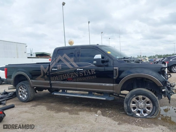 2017 Ford Super Duty F-250 SRW Lariat with VIN 1FT7W2BT7HEC14644, listed as a IAAI auction lot 41449381 with 125,963 mi miles. Bid and sale history available at carsss.com. Image 14.