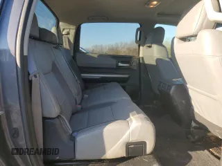 2018 Toyota Tundra SR5 z VIN 5TFHW5F11JX718907, wystawiony jako Copart lot #43446365 z przebiegiem 129 456 mil mil oraz Szkoda całkowita • Salvage title. Historia ofert i sprzedaży dostępna na DreamBid. Obrazek 10.