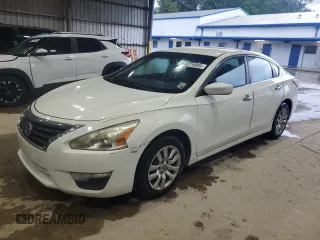 2015 Nissan Altima 2.5 with VIN 1N4AL3AP1FN909570, listed as a Copart auction lot 63758685 with 251,667 mi miles and Salvage title. Bid and sale history available at DreamBid. Image 1.