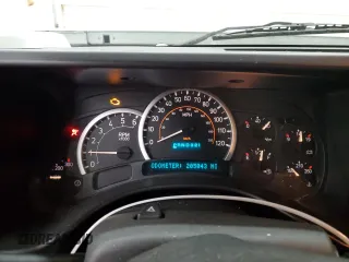 2005 Hummer H2 SUT with VIN 5GRGN22U15H123731, listed as a Copart auction lot 87680395 with 205,043 mi miles and Salvage Title. Bid and sale history available at carsss.com. Image 9.