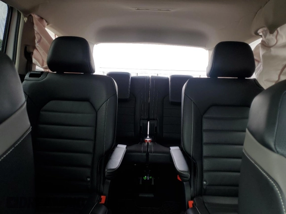 2022 Volkswagen Atlas SEL Premium R-Line with VIN 1V2FR2CA8NC528907, listed as a Copart auction lot 60201125 with 26,125 mi miles and Salvage title. Bid and sale history available at DreamBid. Image 10.