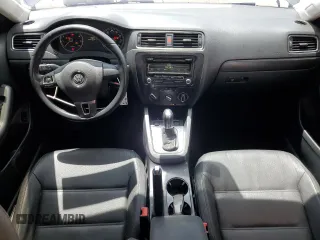 2012 Volkswagen Jetta SE z VIN 3VWDX7AJXCM396871, wystawiony jako Copart lot #57594565 z przebiegiem 45 604 mil mil oraz Szkoda całkowita • Salvage title. Historia ofert i sprzedaży dostępna na DreamBid. Obrazek 8.