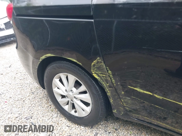 2016 Kia Sedona LX with VIN KNDMB5C15G6163280, listed as a IAAI auction lot 42192788 with 116,516 mi miles and . Bid and sale history available at DreamBid. Image 18.