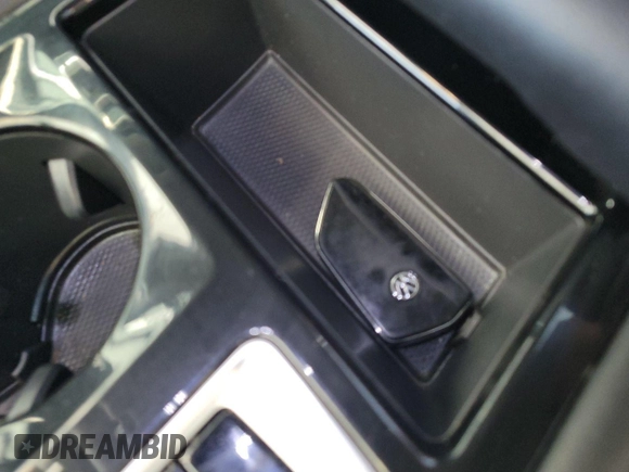 2024 Volkswagen Atlas SE z VIN 1V2HR2CA9RC554298, wystawiony jako IAAI lot #42851017 z przebiegiem 18 815 mil mil oraz . Historia ofert i sprzedaży dostępna na DreamBid. Obrazek 28.