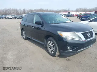 2014 Nissan Pathfinder S with VIN 5N1AR2MM6EC727759, listed as a IAAI auction lot 41698273 with 184,800 mi miles. Bid and sale history available at carsss.com. Image 1.