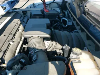 2022 Chevrolet Silverado 1500 LTZ z VIN 3GCUYGED5NG199810, wystawiony jako IAAI lot #41396184 z przebiegiem 32 648 mil mil oraz . Historia ofert i sprzedaży dostępna na DreamBid. Obrazek 12.