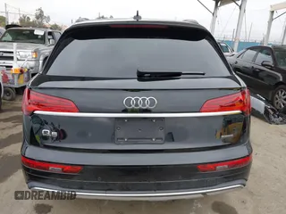 2023 Audi Q5 Premium Plus z VIN WA1BBAFY7P2187588, wystawiony jako IAAI lot #42052046 z przebiegiem 18 987 mil mil oraz . Historia ofert i sprzedaży dostępna na DreamBid. Obrazek 17.