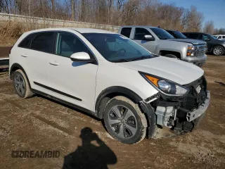 2017 Kia Niro FE with VIN KNDCB3LC4H5048467, listed as a Copart auction lot 48034895 with 141,047 mi miles and Clean Title. Bid and sale history available at carsss.com. Image 4.