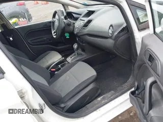 2015 Ford Fiesta S z VIN 3FADP4AJ2FM189449, wystawiony jako IAAI lot #42242667 z przebiegiem 107 570 mil mil oraz . Historia ofert i sprzedaży dostępna na DreamBid. Obrazek 5.