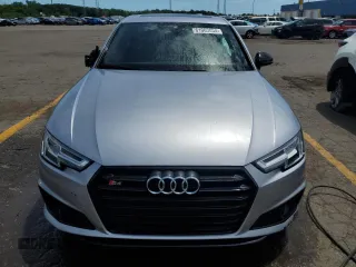 2019 Audi S4 Premium Plus with VIN WAUB4AF46KA114625, listed as a Copart auction lot 61063054 with 32,239 mi miles and Salvage Title. Bid and sale history available at carsss.com. Image 5.