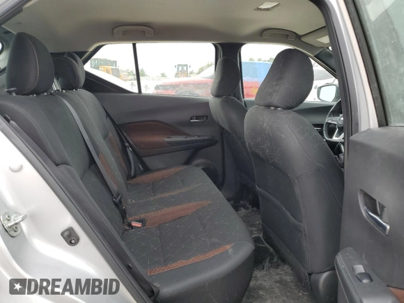 2020 Nissan Kicks SR z VIN 3N1CP5DV1LL536123, wystawiony jako Copart lot #50625385 z przebiegiem 53 992 mil mil oraz Czysty tytuł • Clean title. Historia ofert i sprzedaży dostępna na DreamBid. Obrazek 11.