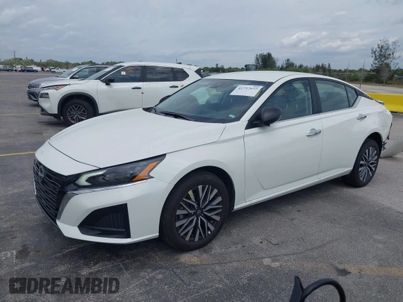 2025 Nissan Altima SV with VIN 1N4BL4DW9SN354116, listed as a IAAI auction lot 41757622 with 3,013 mi miles and . Bid and sale history available at DreamBid. Image 18.