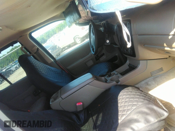 2005 Ford Explorer XLS с VIN 1FMDU72K35UA67104, выставлен на аукционе IAAI как лот 42571832 с пробегом Не указан миль и . История ставок и продаж доступна на DreamBid. Изображение 5.