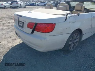 2011 BMW 3 Series 328i with VIN WBADW3C52BE539201, listed as a IAAI auction lot 41572349 with 205,932 mi miles. Bid and sale history available at carsss.com. Image 15.
