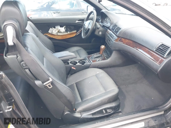 2004 BMW 3 Series 325Ci with VIN WBABW33424PL31311, listed as a IAAI auction lot 41733447 with 117,763 mi miles. Bid and sale history available at carsss.com. Image 5.