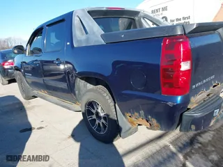 2010 Chevrolet Avalanche LT with VIN 3GNVKFE04AG254049, listed as a IAAI auction lot 41854624 with 130,806 mi miles. Bid and sale history available at carsss.com. Image 14.