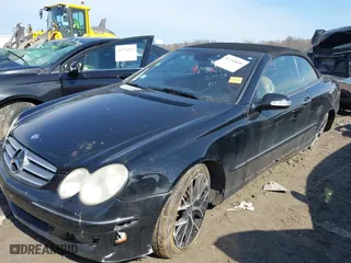 2008 Mercedes-Benz CLK-Class 3.5L with VIN WDBTK56F98T097935, listed as a IAAI auction lot 41764830 with 172,451 mi miles. Bid and sale history available at carsss.com. Image 17.