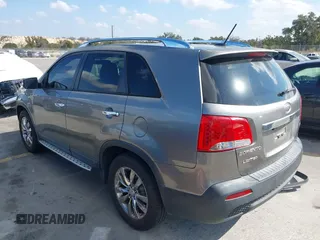 2011 Kia Sorento EX with VIN 5XYKU4A24BG182674, listed as a IAAI auction lot 41490284 with 163,378 mi miles. Bid and sale history available at carsss.com. Image 3.