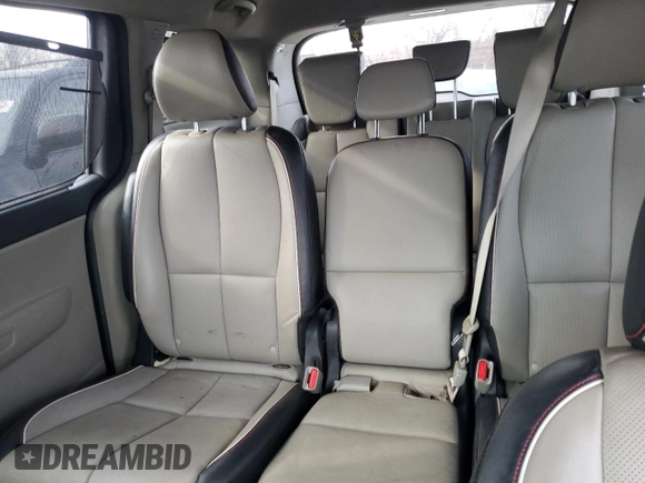 2019 Kia Sedona EX with VIN KNDMB5C19K6517665, listed as a Copart auction lot 85963624 with 102,400 mi miles and Clean Title. Bid and sale history available at carsss.com. Image 11.