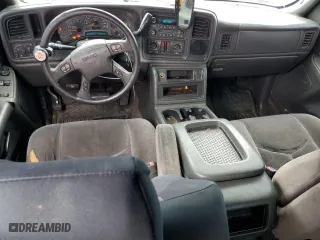 2003 GMC Sierra 1500 SLT with VIN 1GTEC19T33Z313379, listed as a Copart auction lot 48126095 with 256,458 mi miles and Salvage Title. Bid and sale history available at carsss.com. Image 8.