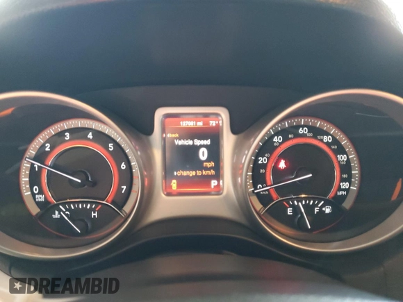2013 Dodge Journey SE with VIN 3C4PDCAB4DT575943, listed as a Copart auction lot 48760385 with 127,081 mi miles and Salvage Title. Bid and sale history available at carsss.com. Image 9.