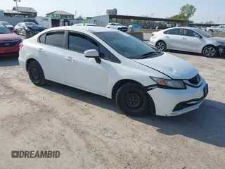 2014 Honda Civic LX z VIN 19XFB2F50EE013574, wystawiony jako IAAI lot #40497790 z przebiegiem 243 133 mil mil oraz . Historia ofert i sprzedaży dostępna na DreamBid. Obrazek 1.