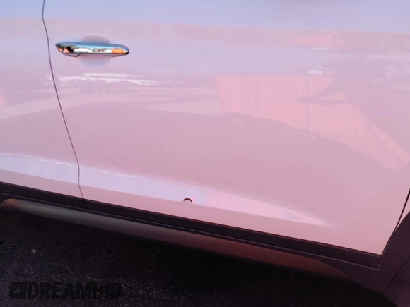 2016 Hyundai Tucson Limited with VIN KM8J33A29GU051038, listed as a IAAI auction lot 41995825 with 97,775 mi miles. Bid and sale history available at carsss.com. Image 17.