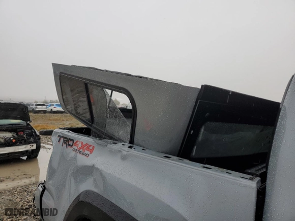2019 Toyota Tacoma 4WD SR with VIN 3TMCZ5AN0KM222807, listed as a Copart auction lot 80084404 with 71,593 mi miles and Salvage Title. Bid and sale history available at carsss.com. Image 14.