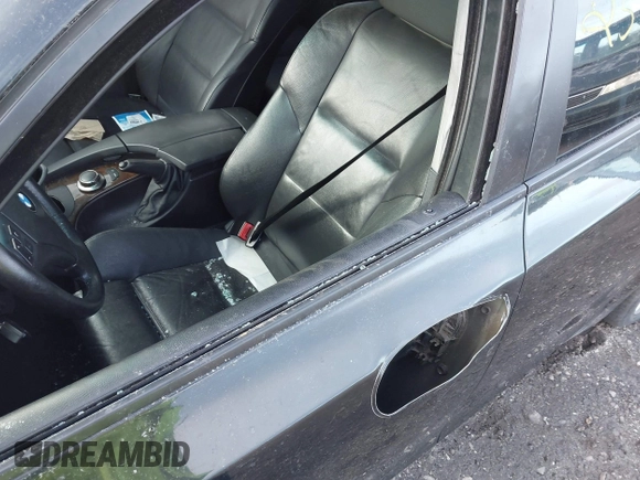 2006 BMW 5 Series 530xi with VIN WBANF73576CU21223, listed as a IAAI auction lot 41825112 with Not Provided miles and . Bid and sale history available at DreamBid. Image 6.