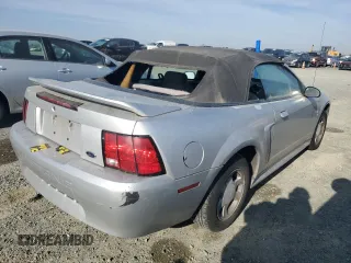 2000 Ford Mustang with VIN 1FAFP4441YF169212, listed as a Copart auction lot 83666634 with 114,252 mi miles and Clean Title. Bid and sale history available at carsss.com. Image 3.